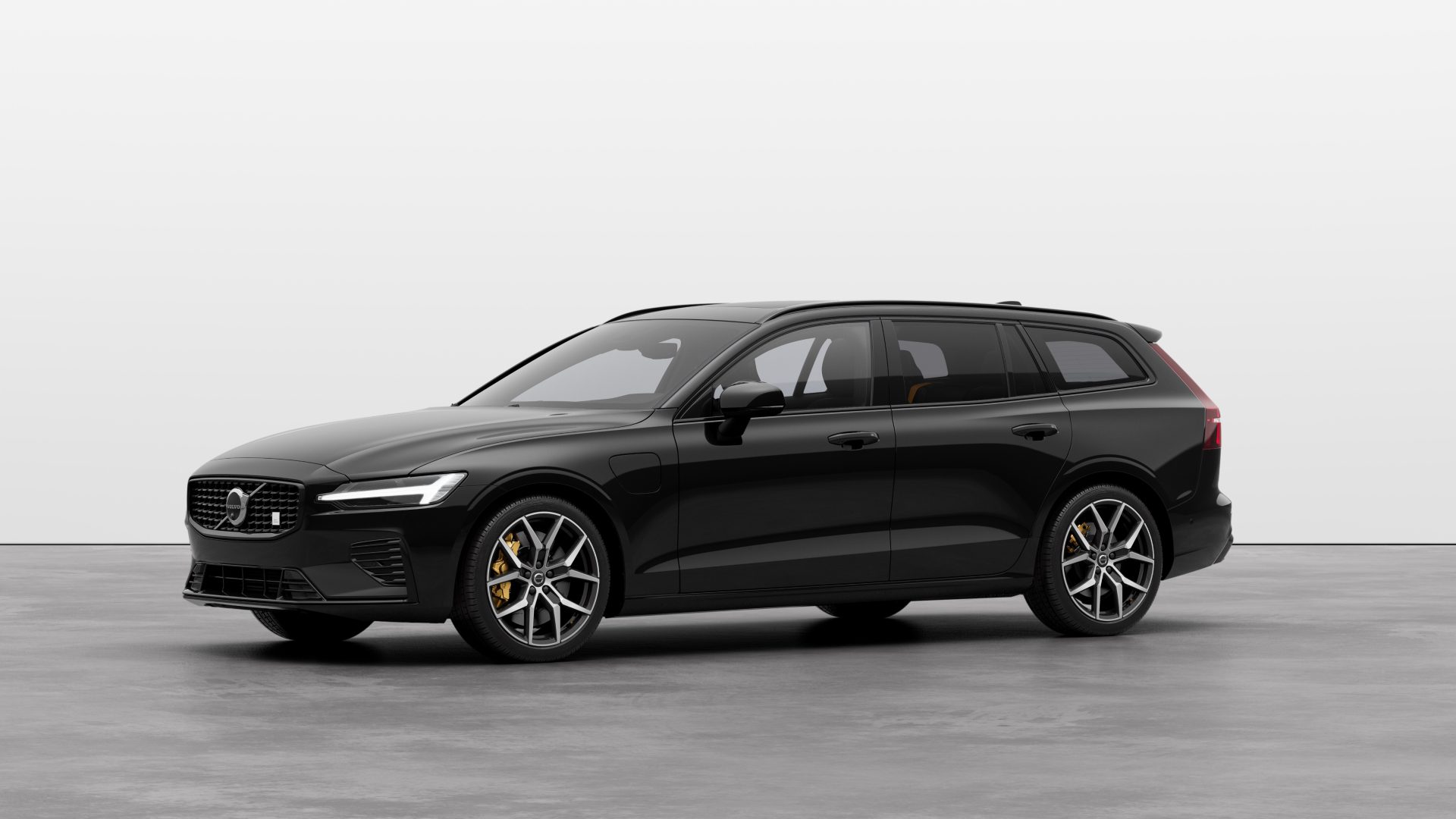V60 Recharge Polestar Engineered